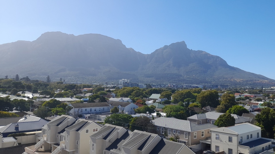 1 Bedroom Property for Sale in Kenilworth Western Cape